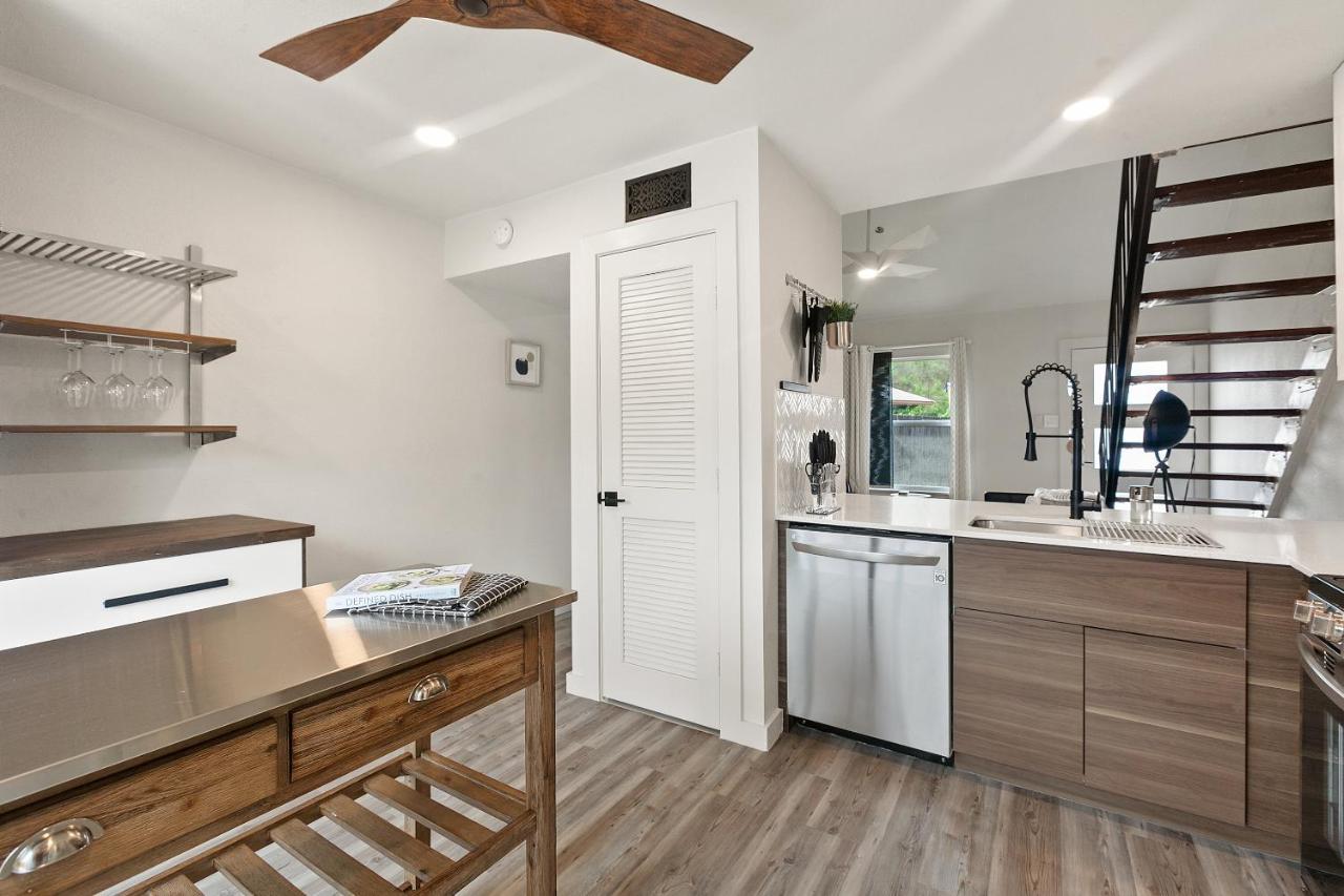 Contemporary Couples Getaway Near Austin Favorites - Loft 21 Lägenhet Exteriör bild